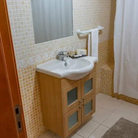 Each-house Vila Rosa *